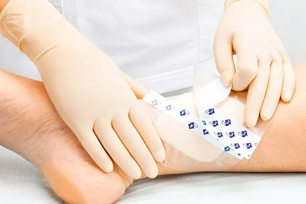Une infirmière désormais experte en plaies et cicatrisation : un vrai plus pour les résidents