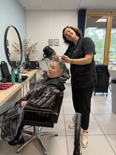 Un moment bien-être au salon de coiffure