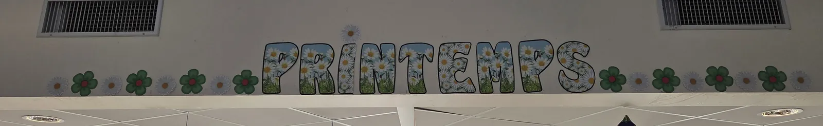 Bienvenue au printemps : atelier décorations avec les résidents