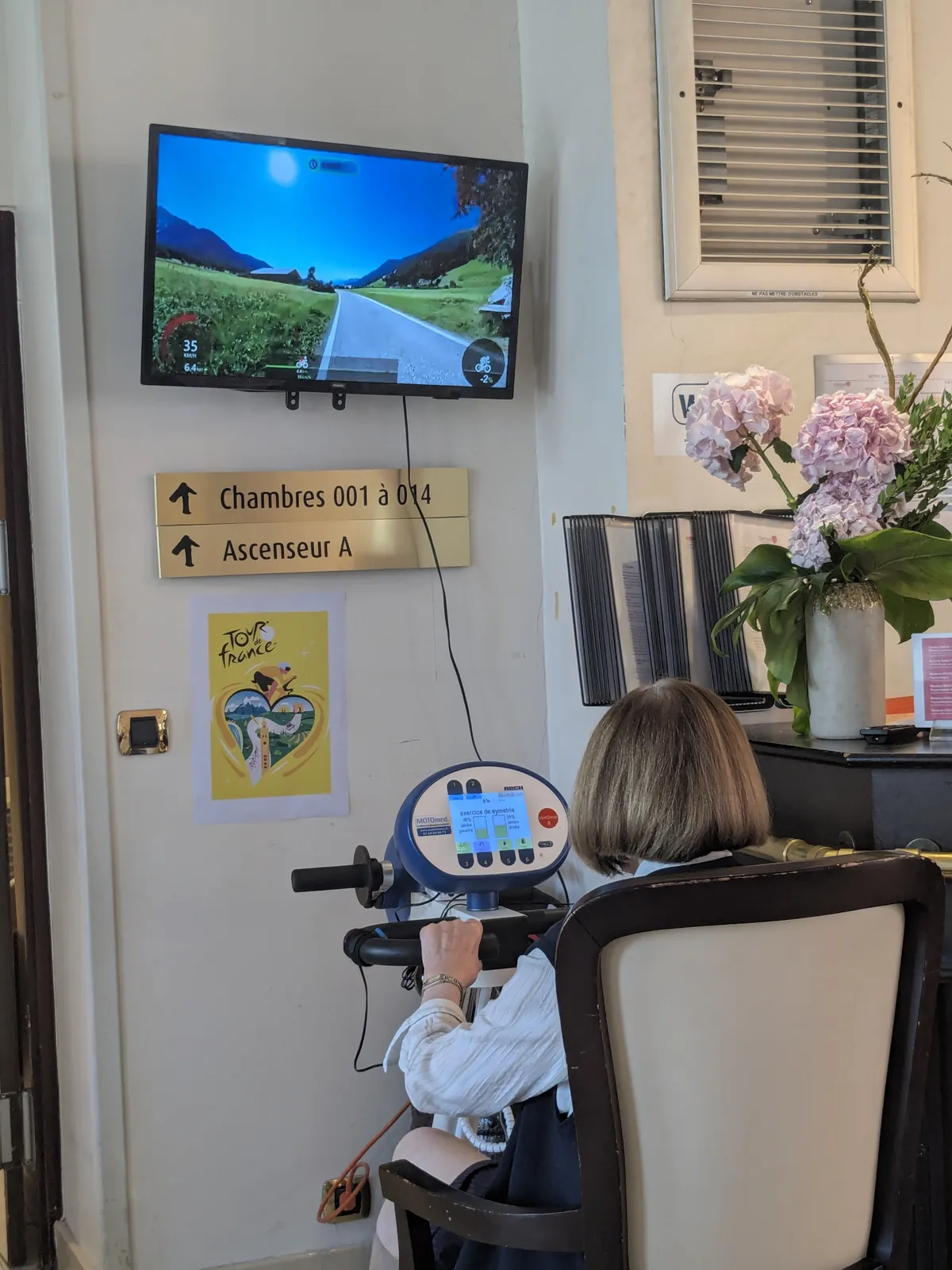 Le Tour de France s’invite à la résidence : bouger autrement avec le MOTOmed