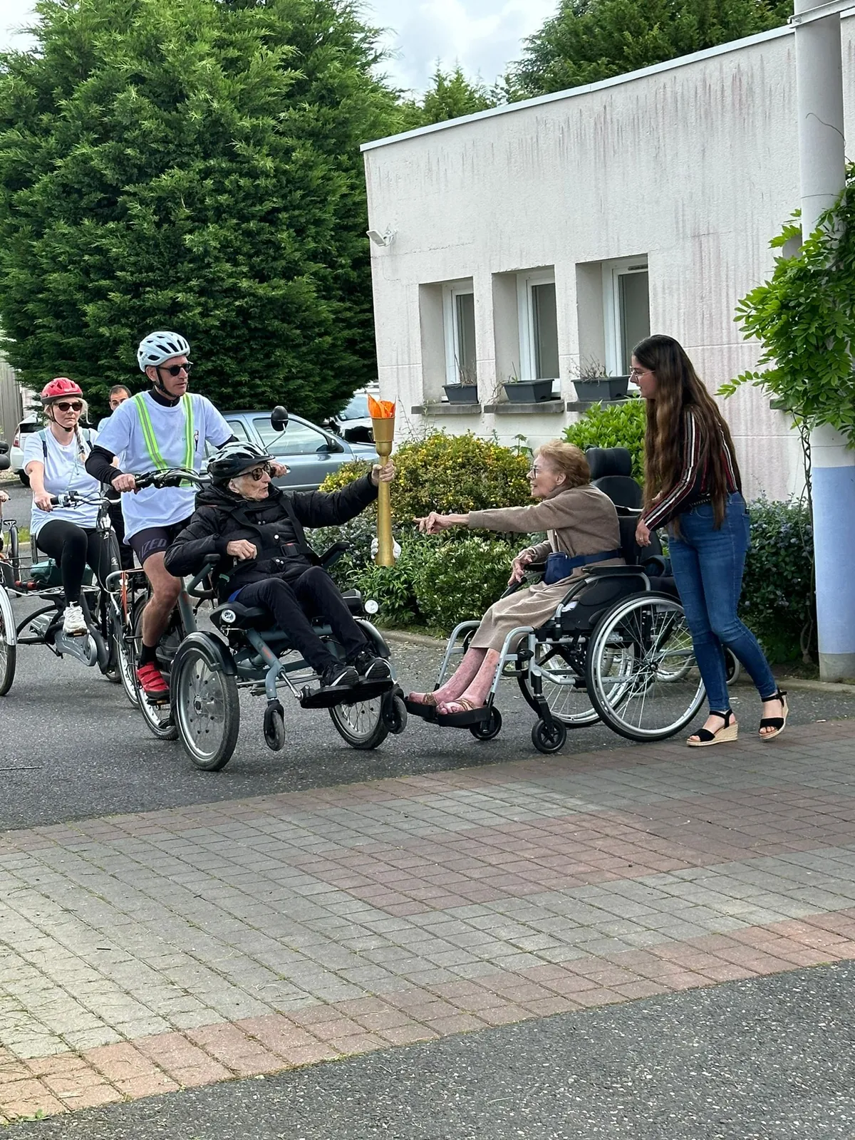 Le relai de la fl'âme Olympique : Etape 3 - Le vélo