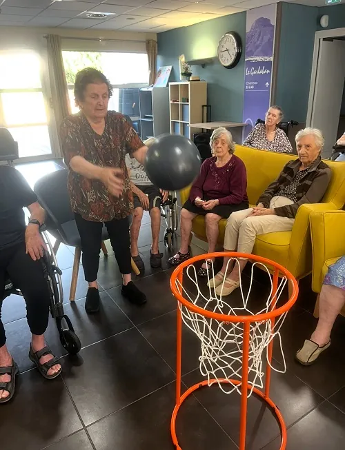 Le basket adapté s'invite en unité protégée
