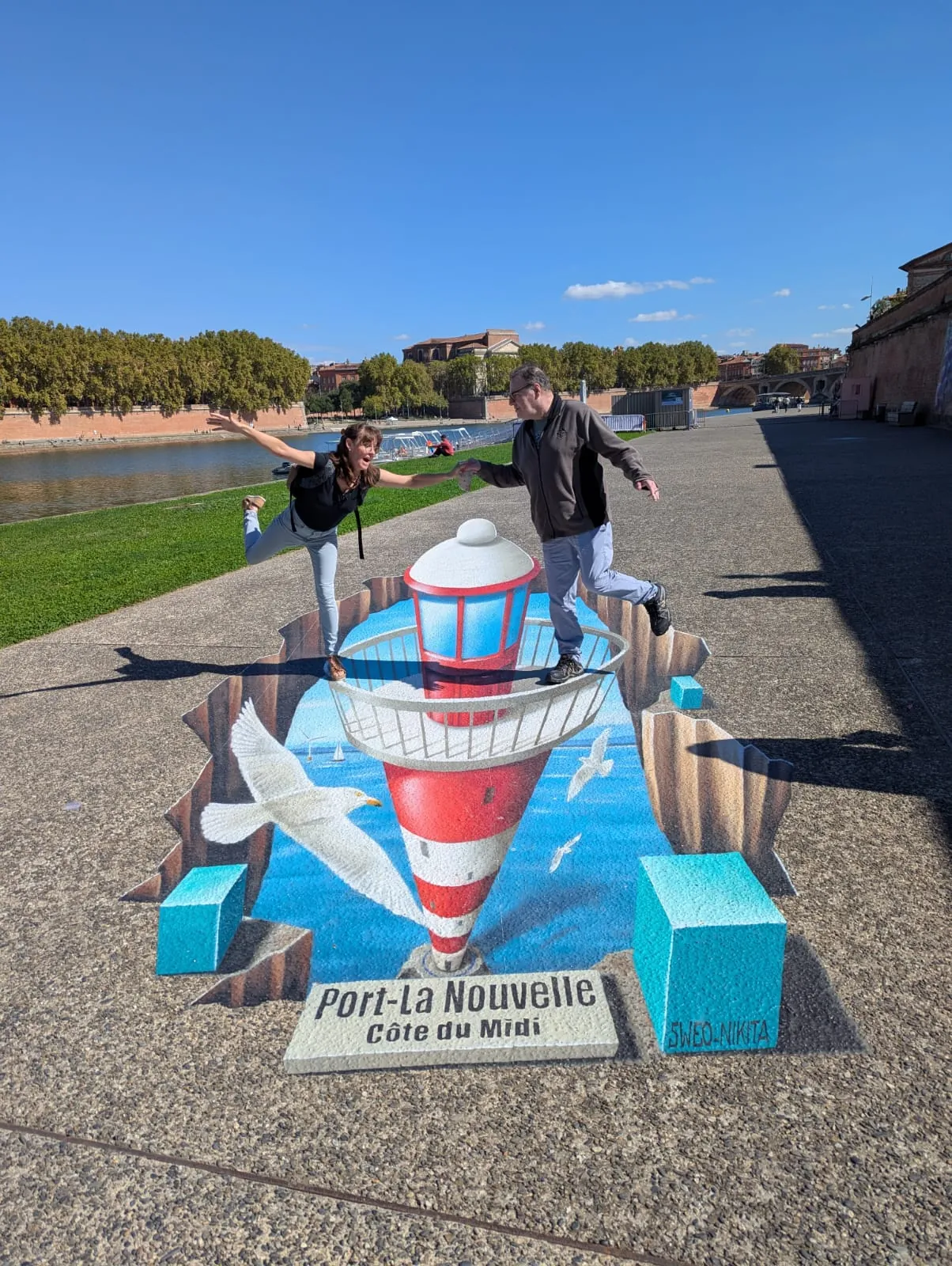 Trompe-l’œil géants sur les quais de la Garonne 