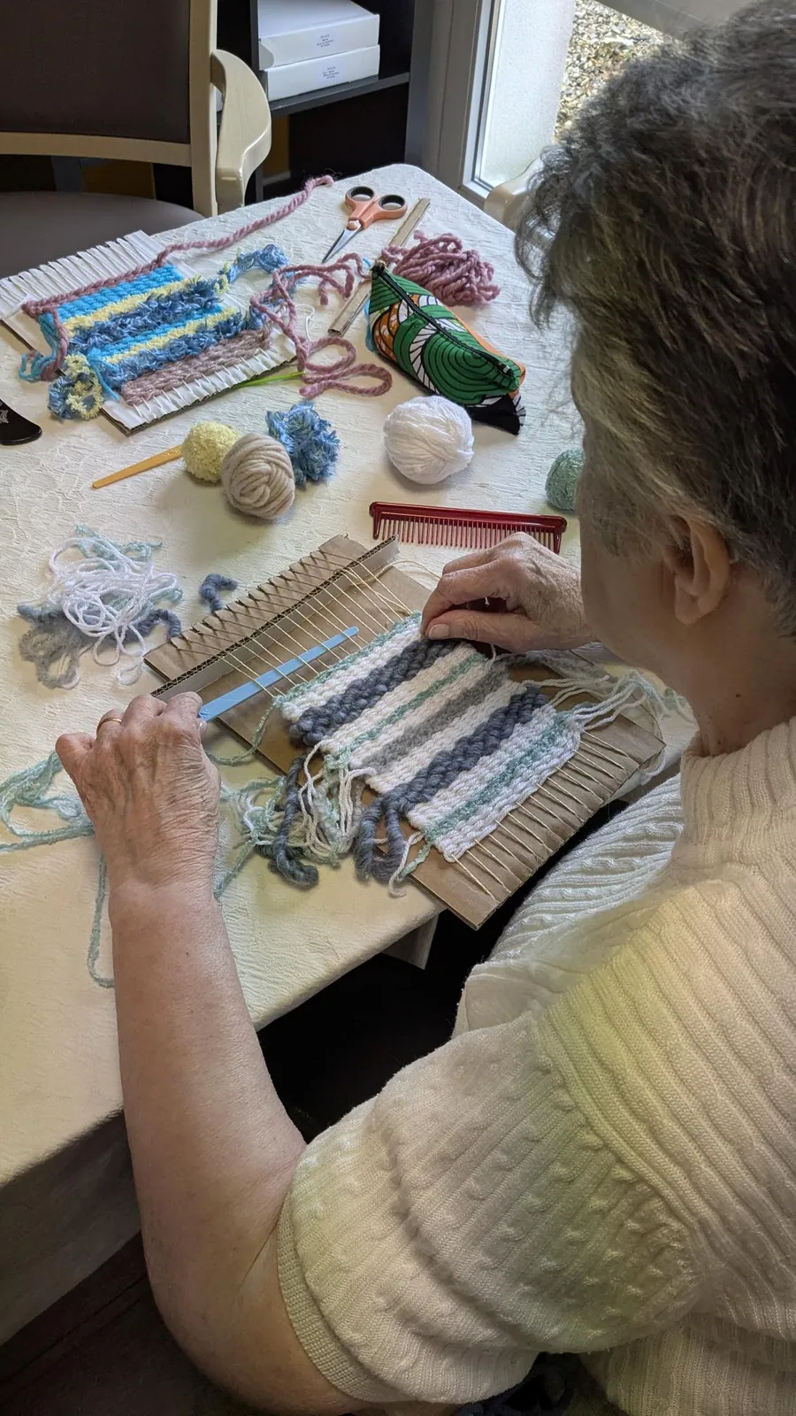 Atelier tissage, deuxième séance.
