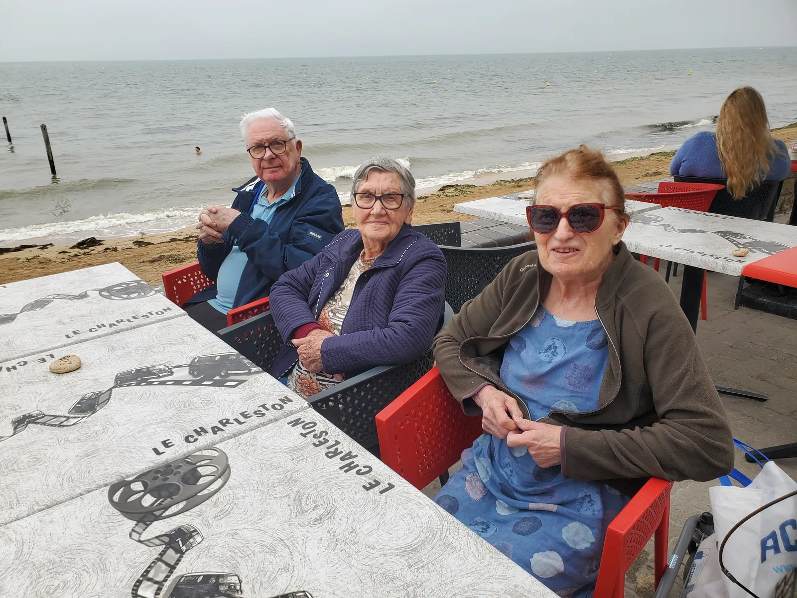 Sortie à St Aubin sur Mer au Charleston : un moment vintage face à la mer