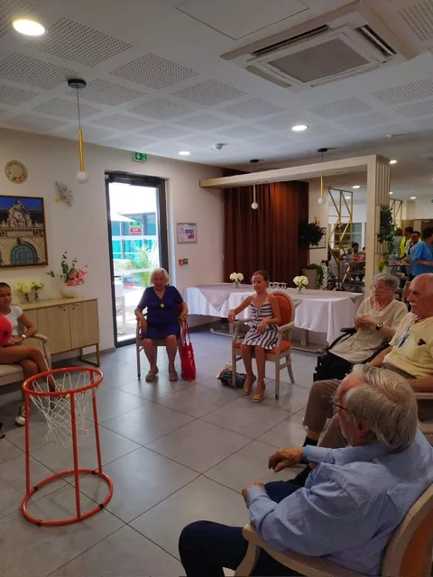 Rencontre intergénérationnelle avec l'école de Dommartin 