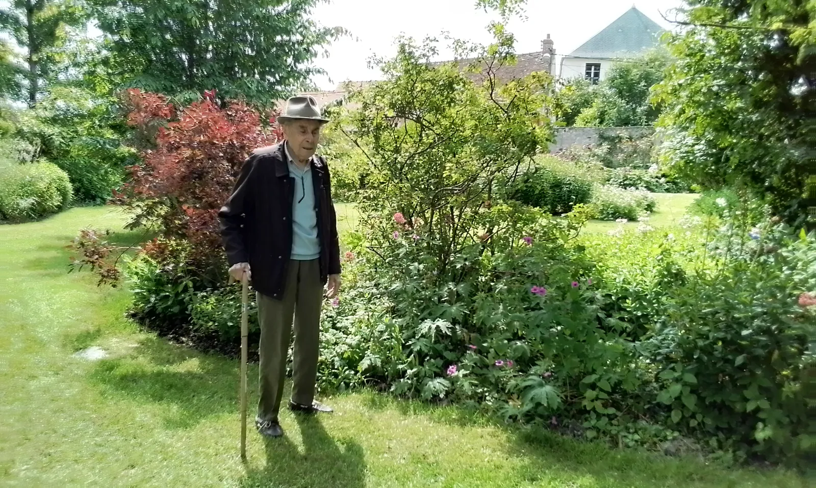 Sortie de ce jeudi : Visite des Jardins de Viels Maison
