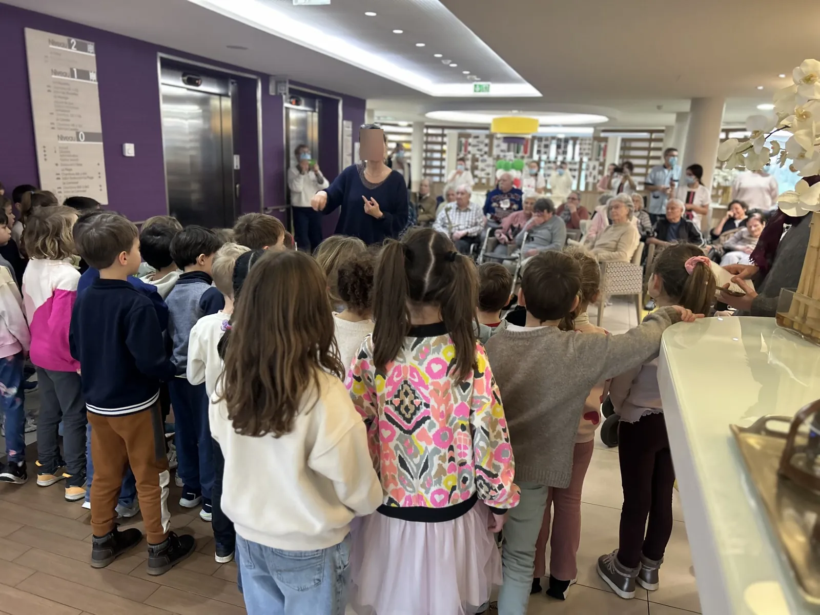 QUAND LES ENFANTS  VIENNENT CHANTER ...