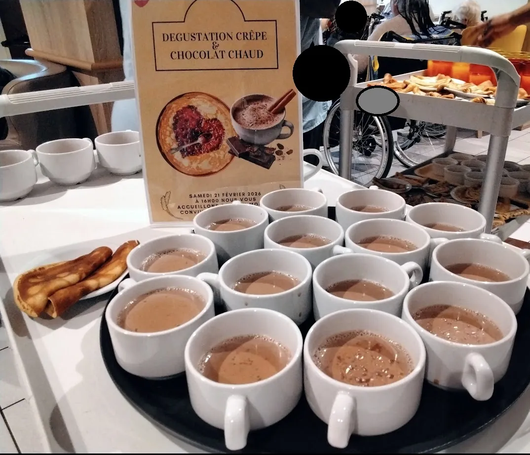 DÉGUSTATION CRÊPES ET CHOCOLAT CHAUD A LA RÉSIDENCE LES JARDINS D'EPINAY