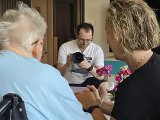 SHOOTING PHOTOS