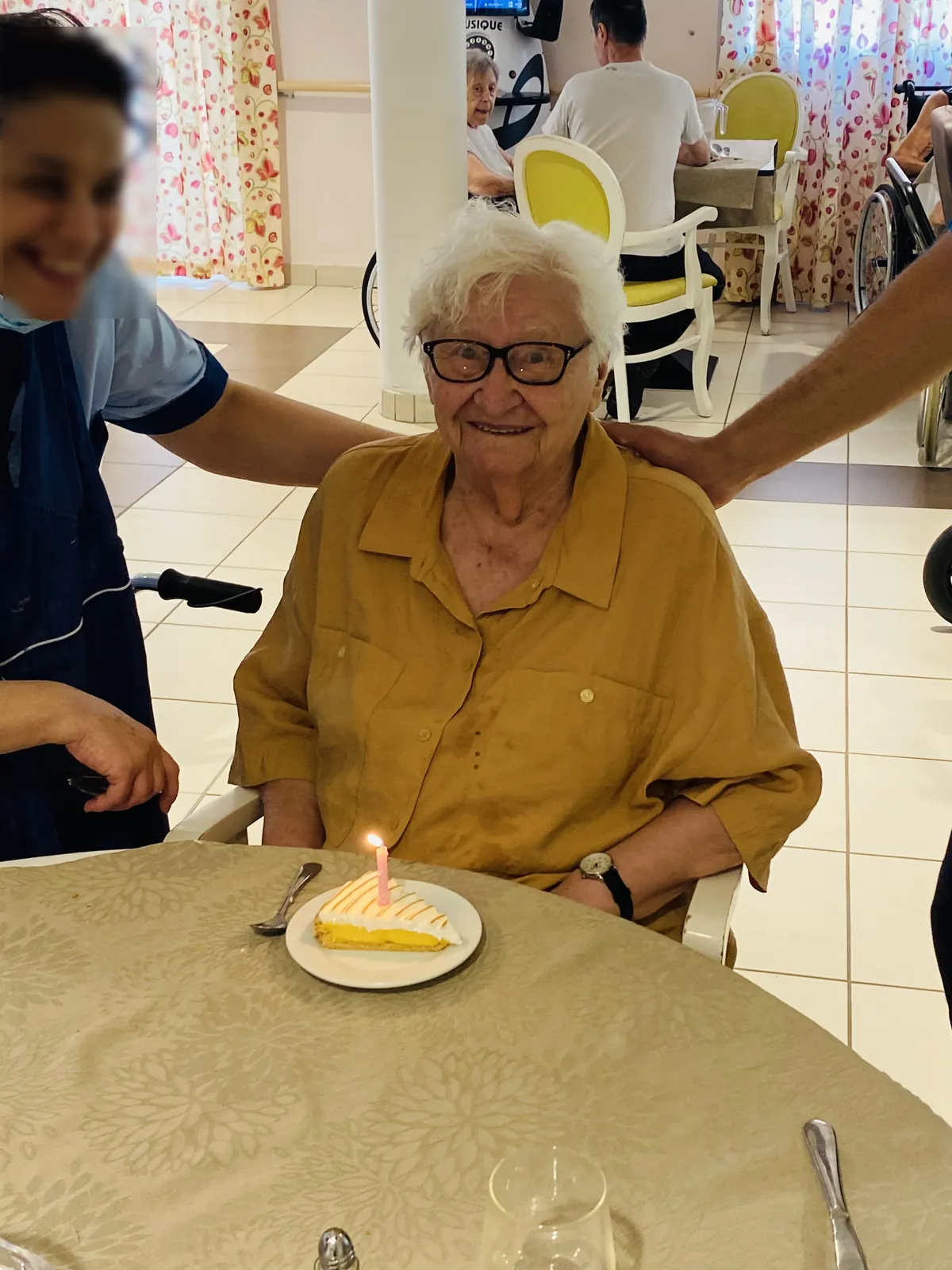 Joyeux 102 ans Marthe !