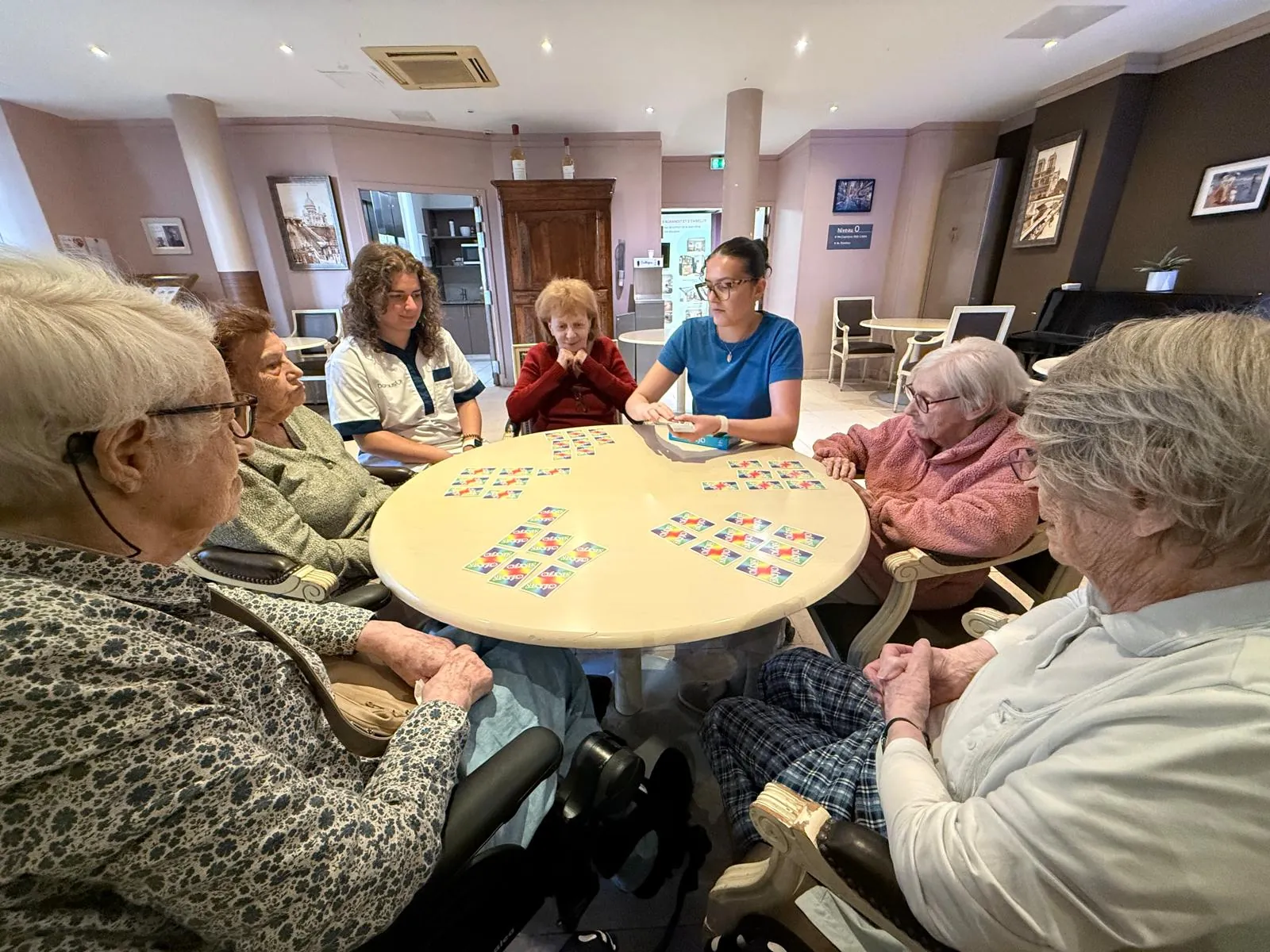 Partie de cartes endiablée !