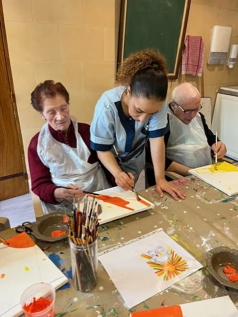 LES ATELIERS D'ART THERAPIE DE LA RESIDENCE ELEUSIS DE POISSY
