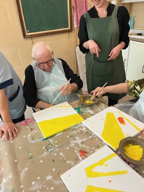 LES ATELIERS D'ART THERAPIE DE LA RESIDENCE ELEUSIS DE POISSY