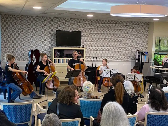 UN CONCERT PAR LES ELEVES  DU CONSERVATOIRE