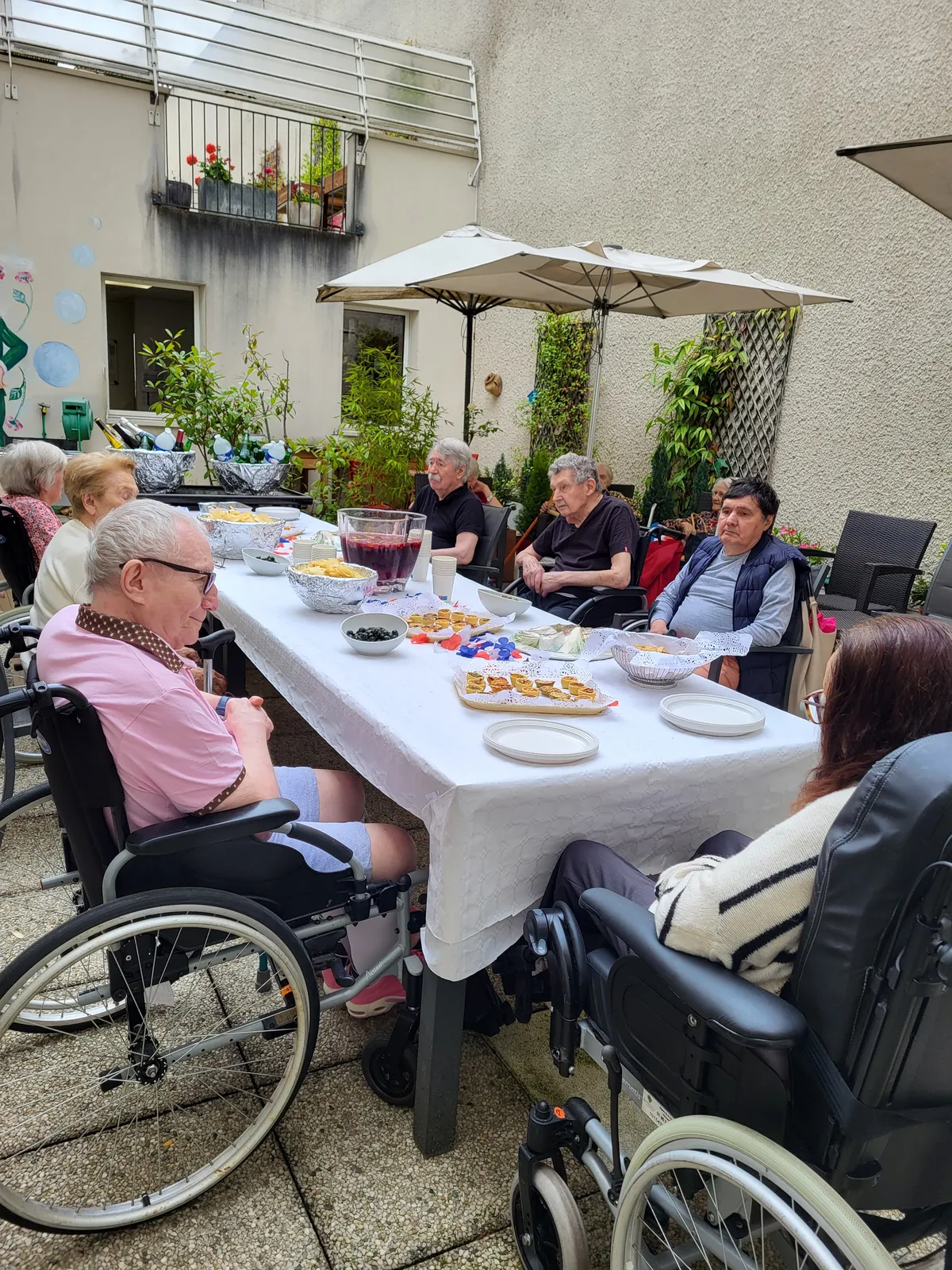 La fête du 14 juillet à la résidence,  Apéro