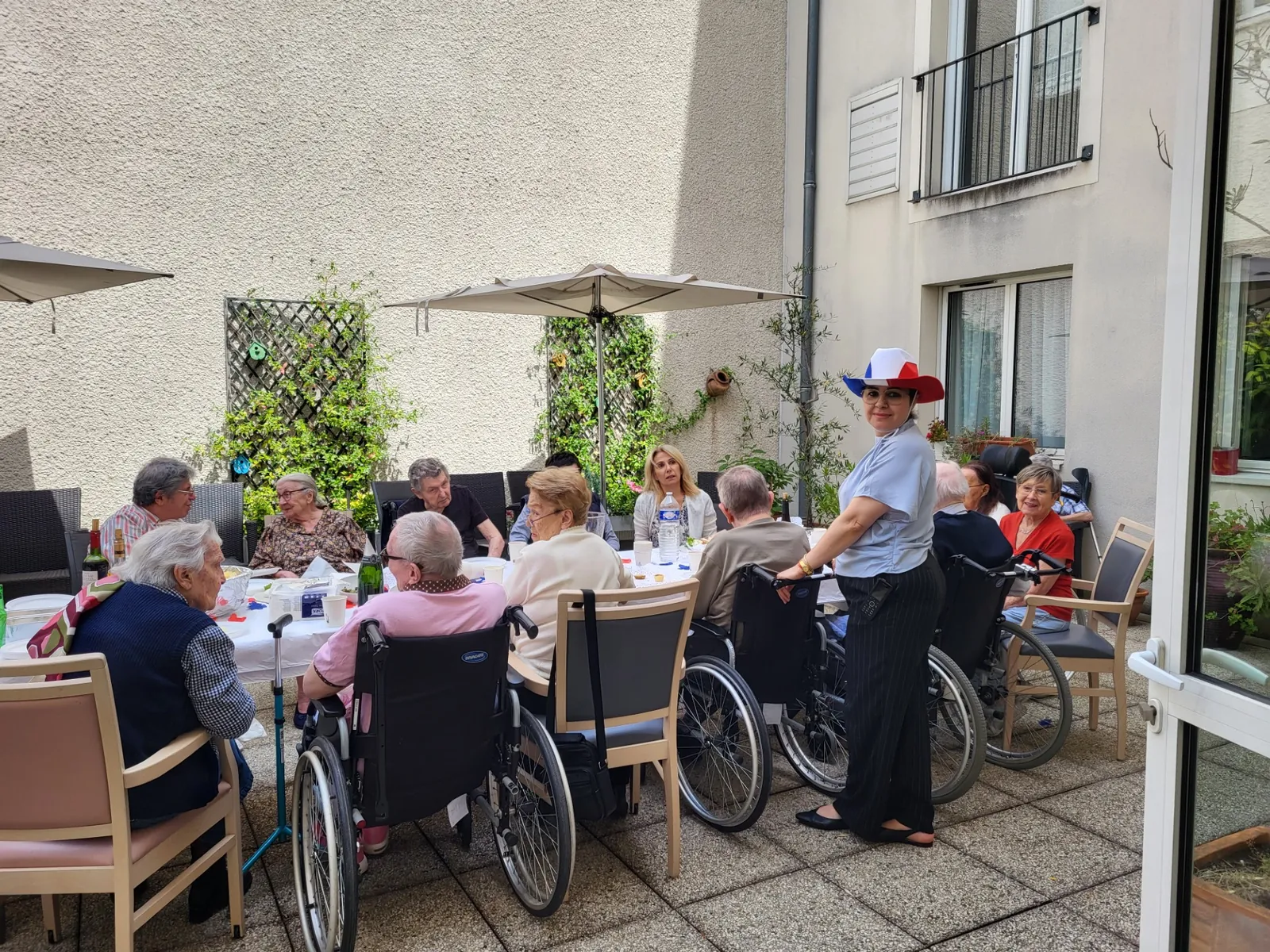 La fête du 14 juillet à la résidence,  Apéro