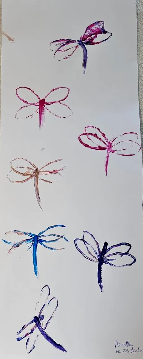 Des libellules colorées prennent leur envol au 2ème étage !