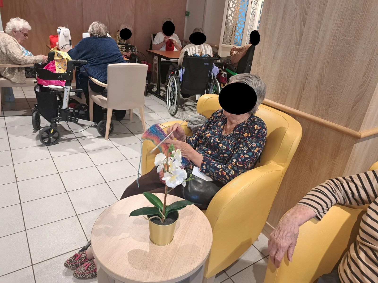 CLUB TRICOT ET COUTURE A LA RESIDENCE LES JARDINS D'EPINAY