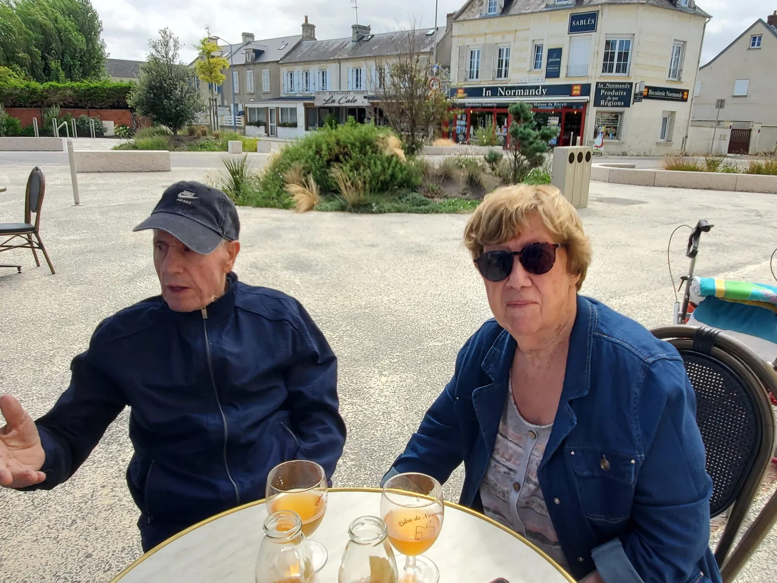 Une sortie ensoleillée au salon de thé d’Asnelle