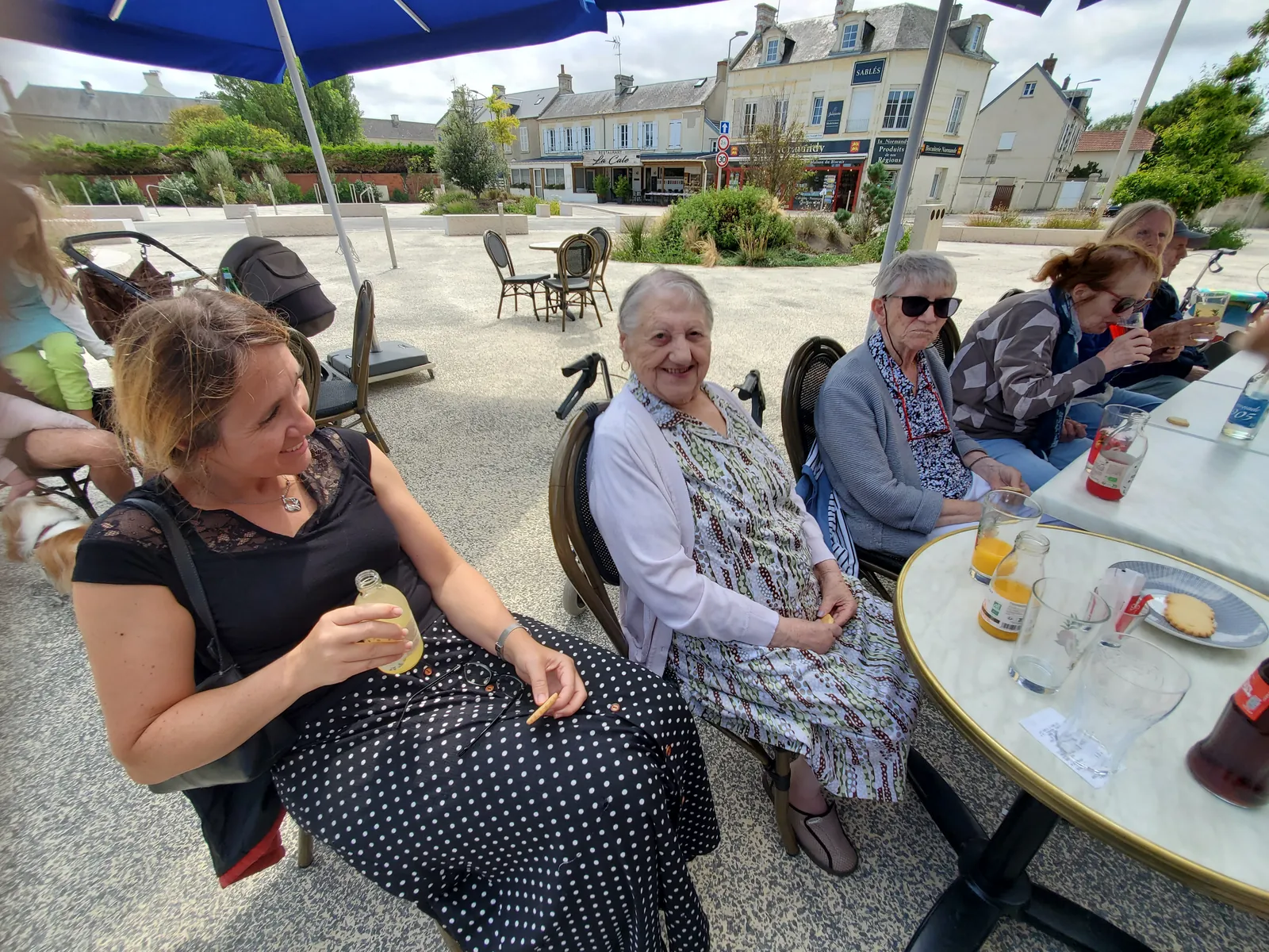 Une sortie ensoleillée au salon de thé d’Asnelle