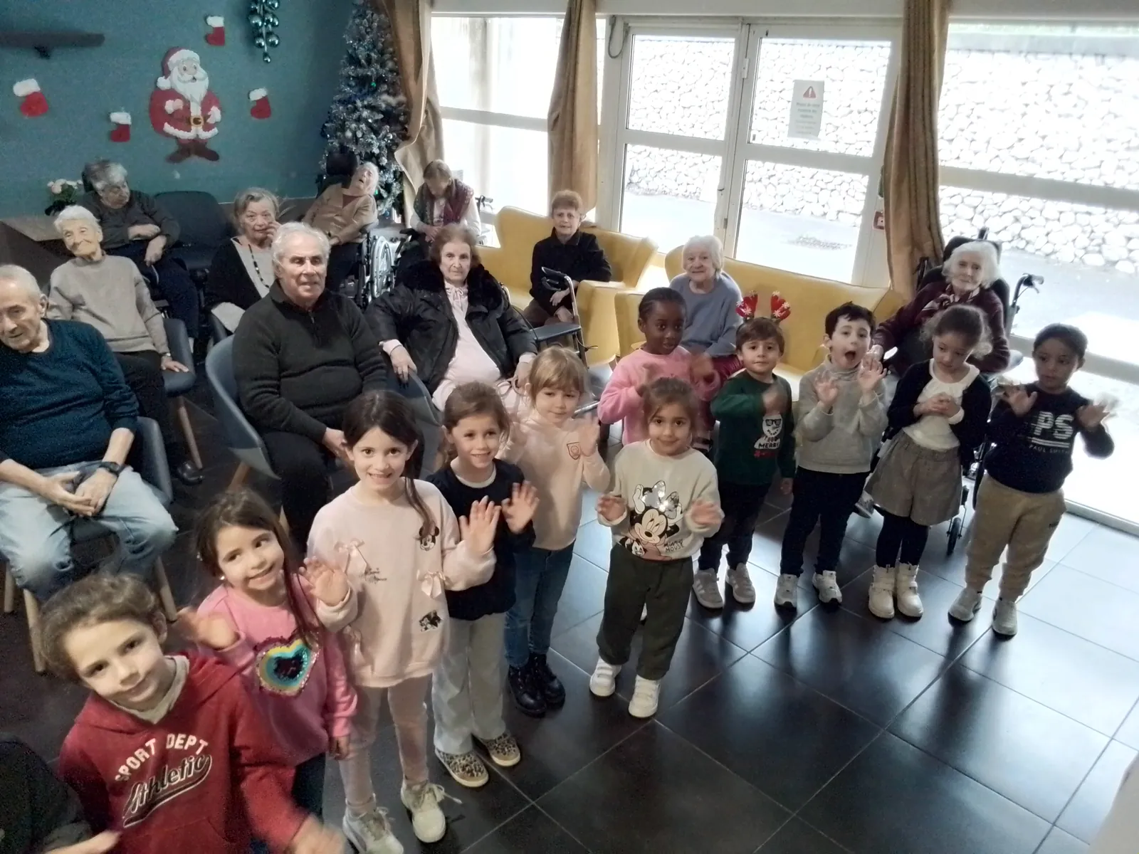 RENCONTRE INTERGENERATIONNELLE AVEC L'ÉCOLE PREVERT