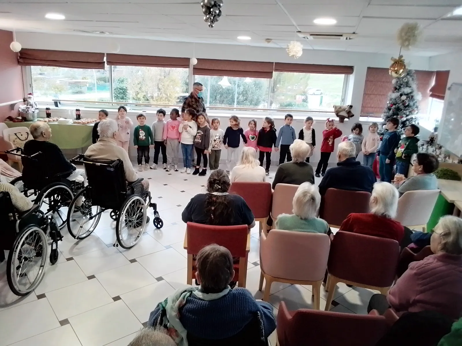 RENCONTRE INTERGENERATIONNELLE AVEC L'ÉCOLE PREVERT