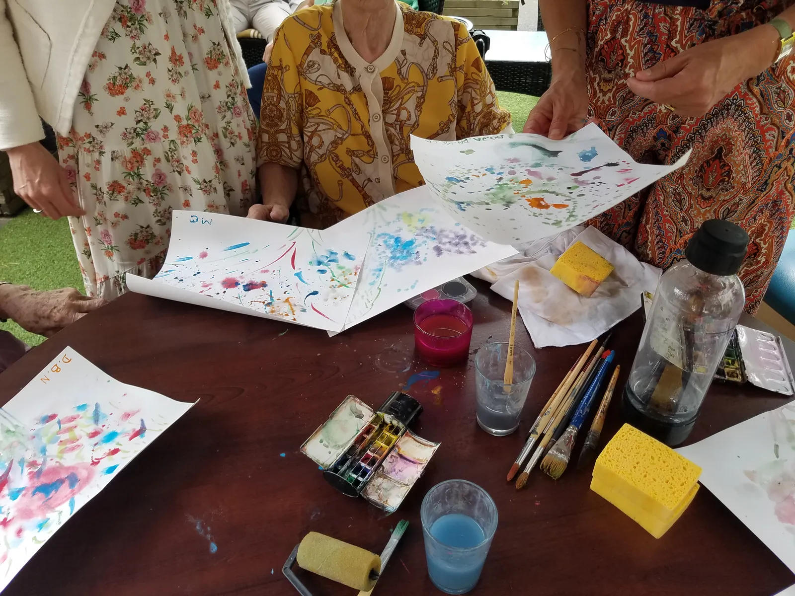 Atelier de peinture sous les parasols !