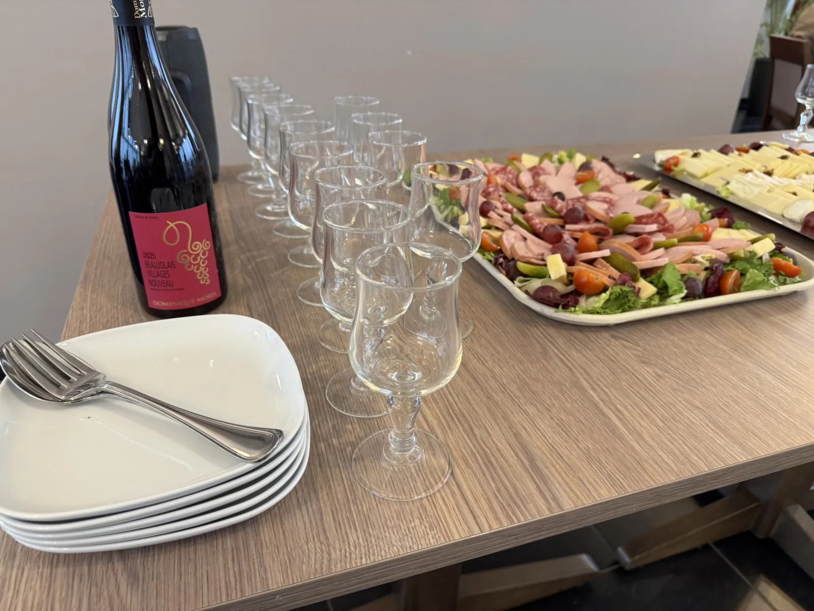 Beaujolais Nouveau à la résidence : un moment festif et pétillant !
