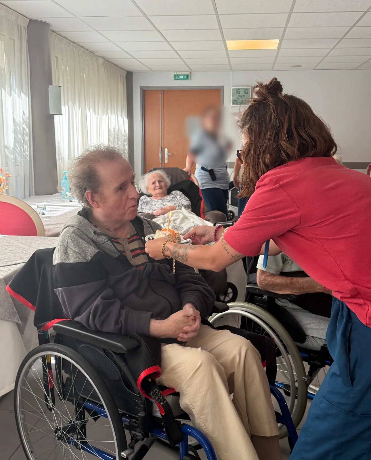 Joyeux anniversaire aux résident(e)s né(e)s au mois de Juin ! 