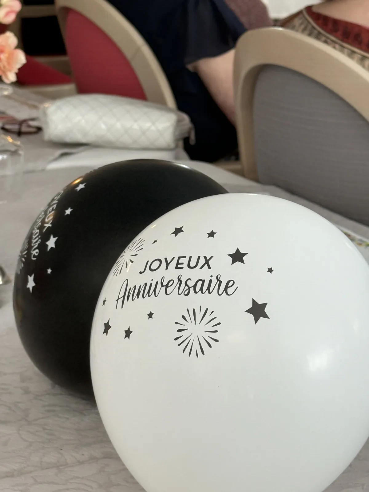 Joyeux anniversaire aux résident(e)s né(e)s au mois de Juin ! 