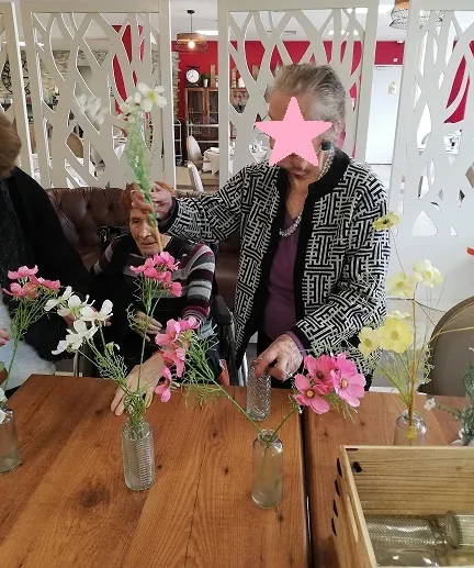 Vive la fête des grands-mères à la résidence les Vallières de Cagnes sur Mer 