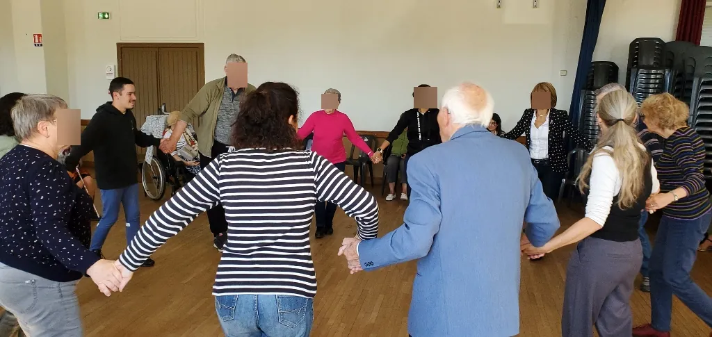 Jeudi 2 octobre : musiques et danses folkloriques à Anost