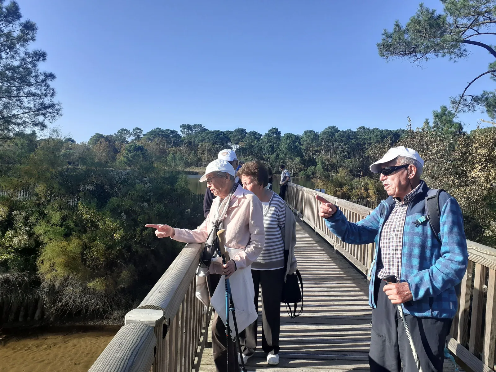 Promenade sur la commune d'Arès