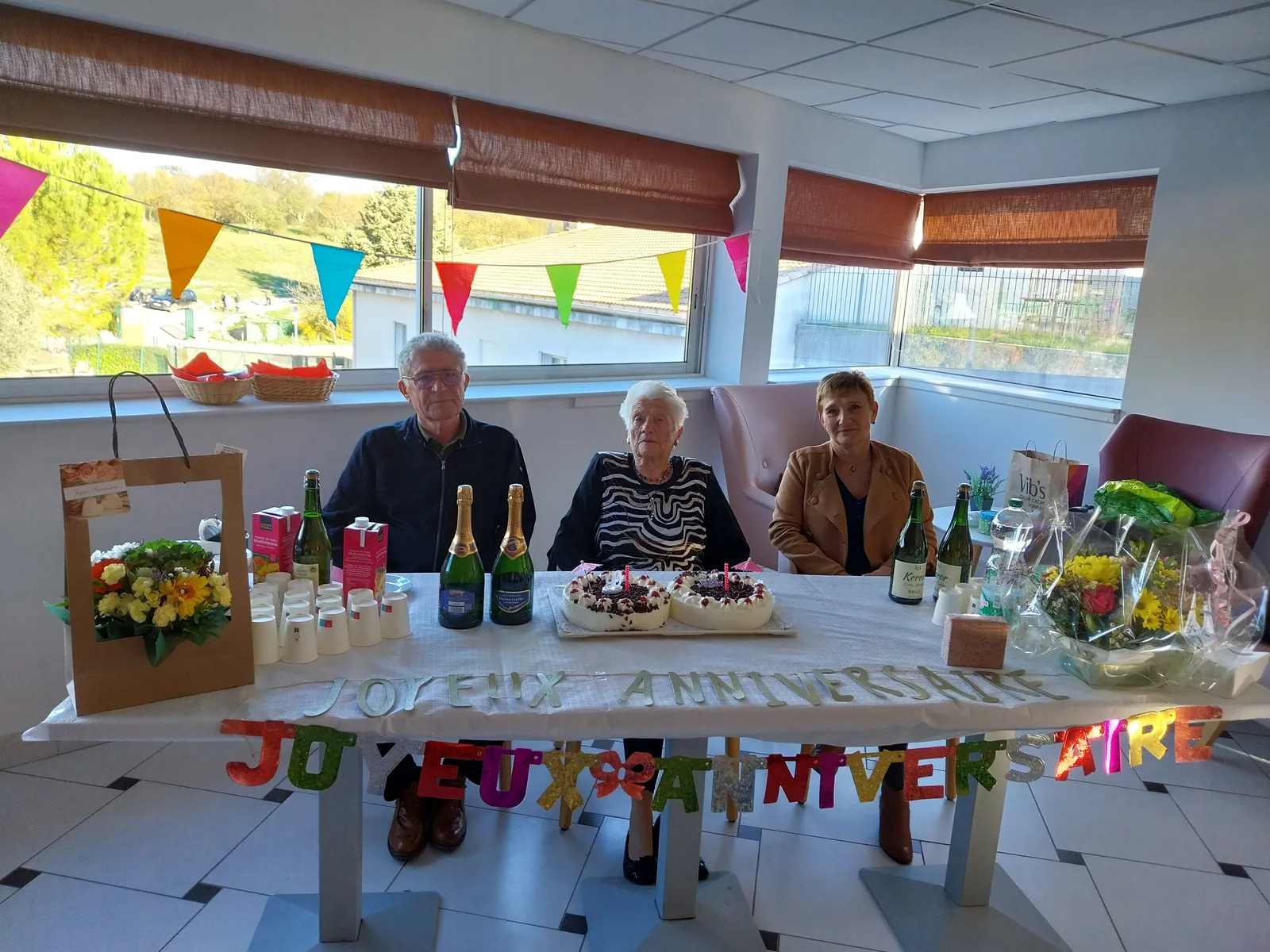 SPECIAL ANNIVERSAIRE  99 ANS