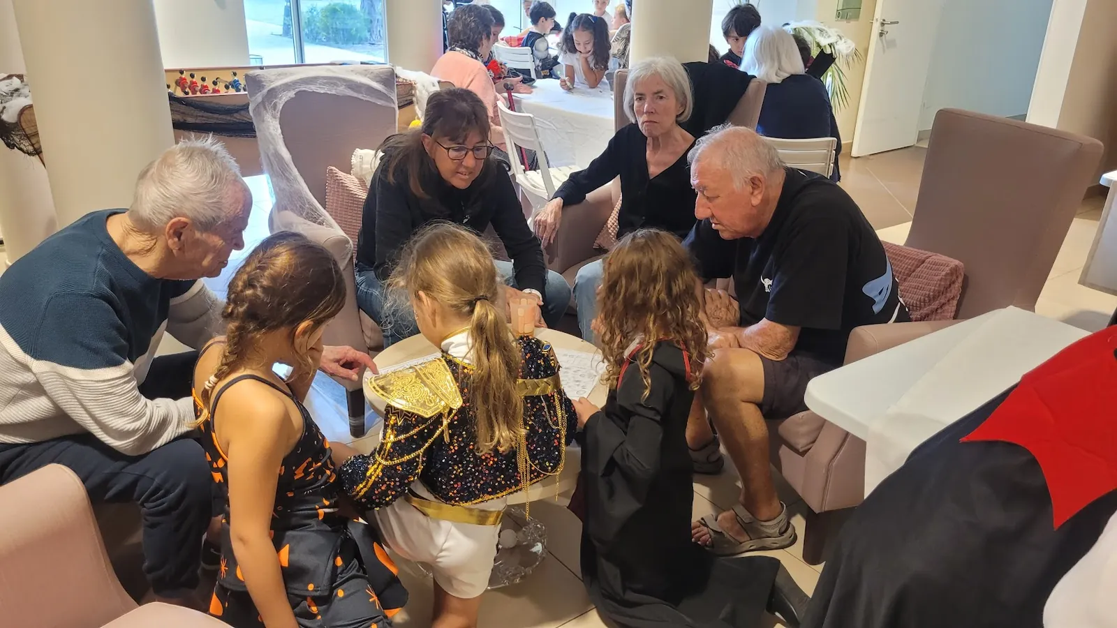 Atelier Halloween avec les enfants de l'école internationale Pain de Sucre