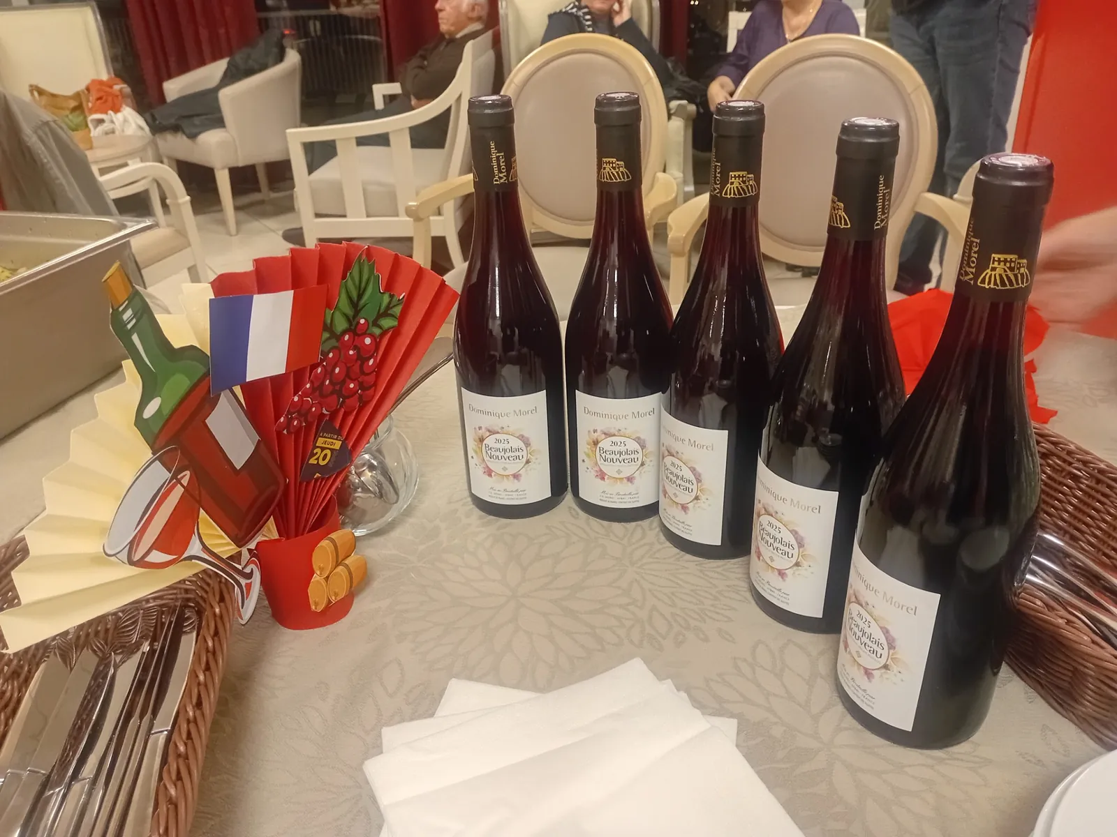 Beaujolais, Partage et Animations Variées : Une Semaine Conviviale à l’EHPAD Domusvi Argenteuil