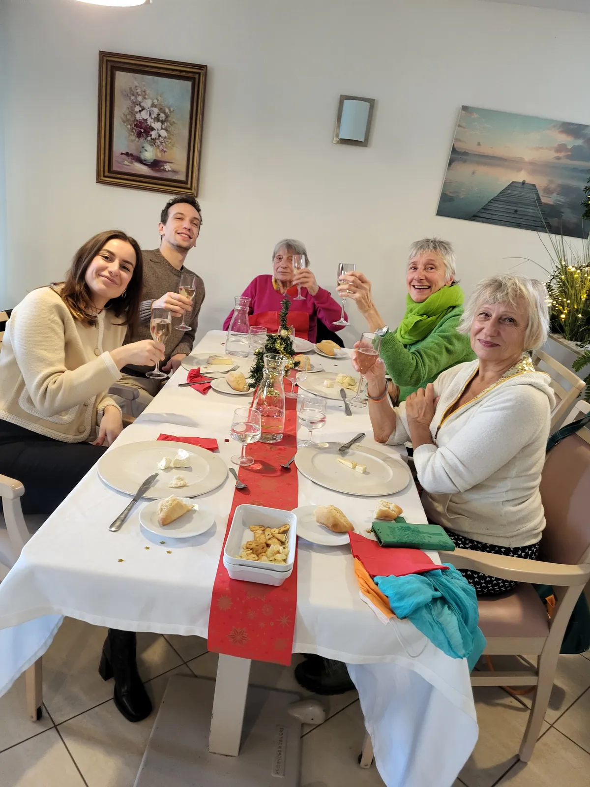 le Repas de Noël dans la résidence les Adrets 