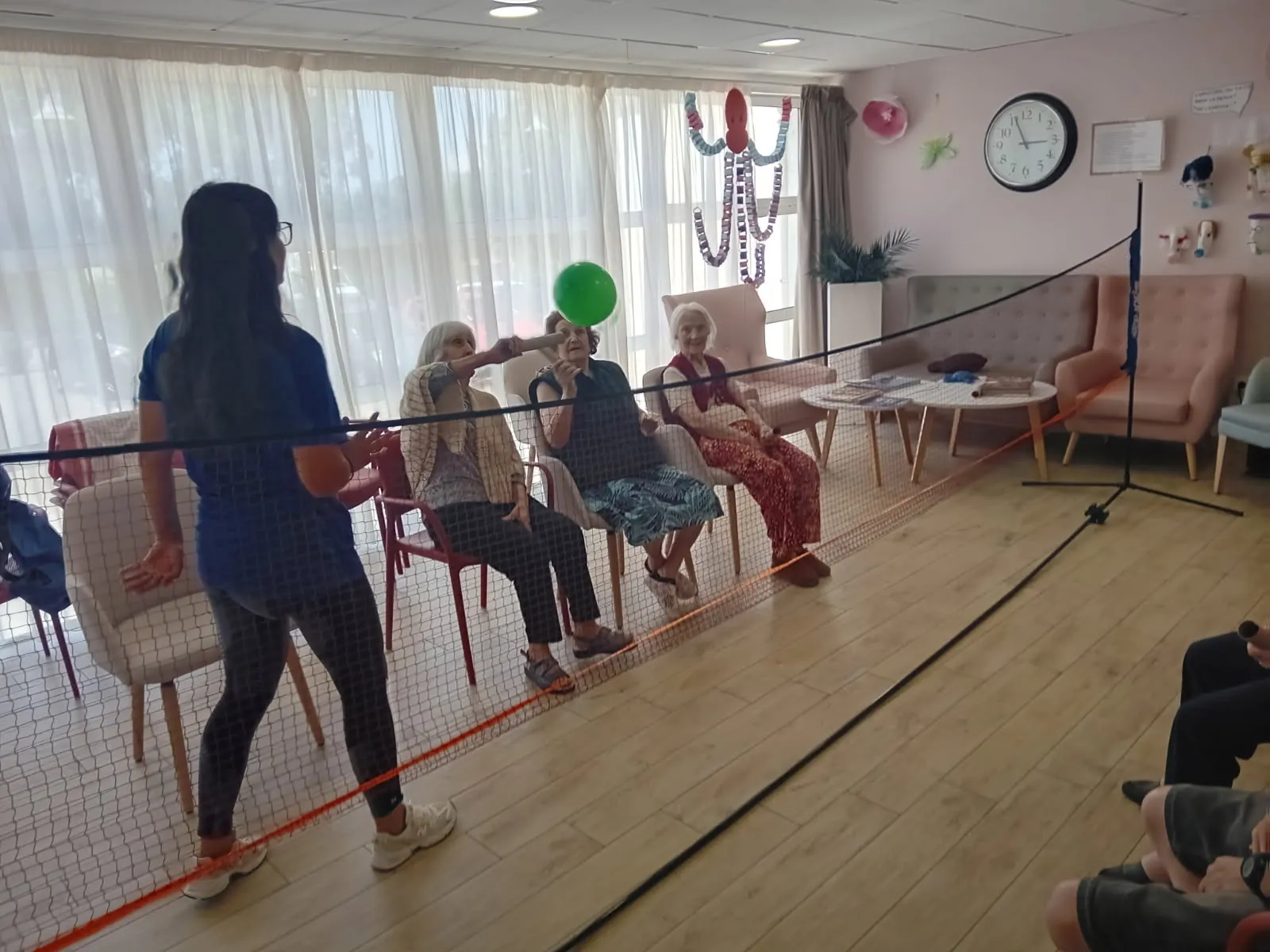 Intervention de l'éducatrice Activités Physiques Adaptées au Pôle d'activités et de Soins Adaptés