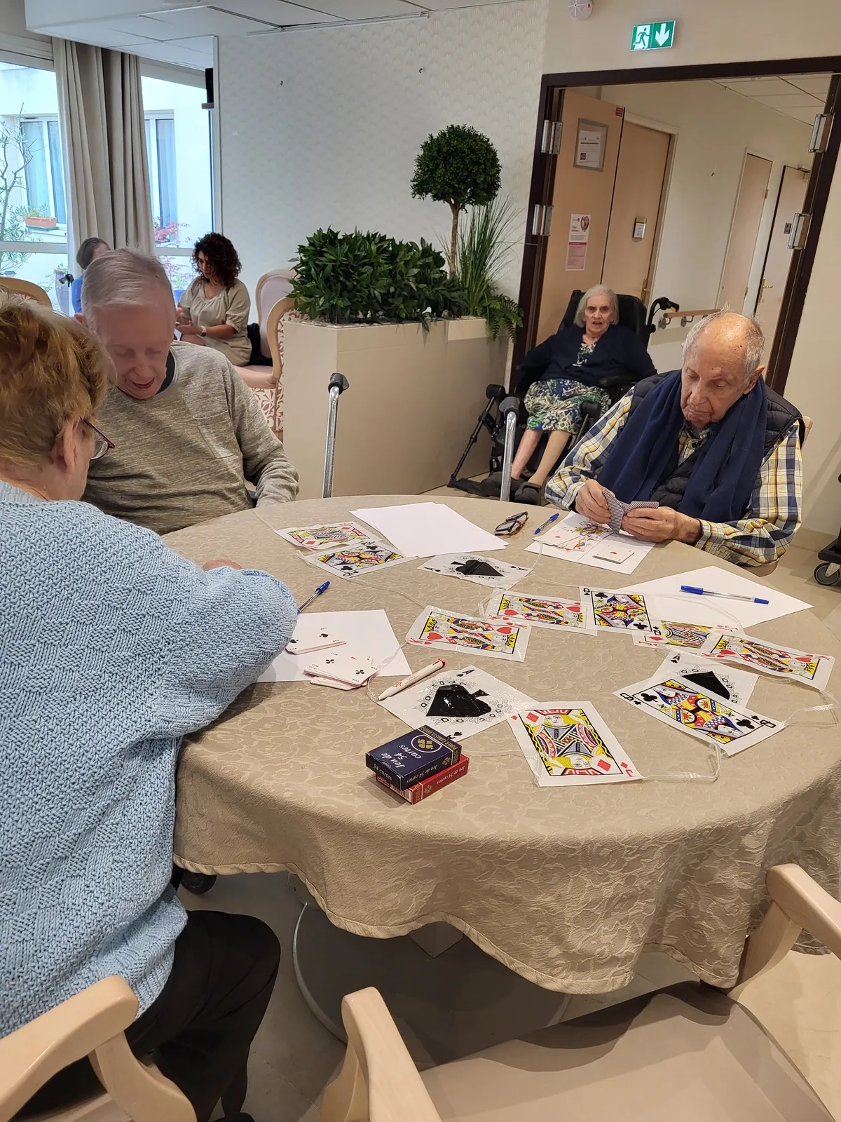 jeux de bridge a la résidence les adrets 