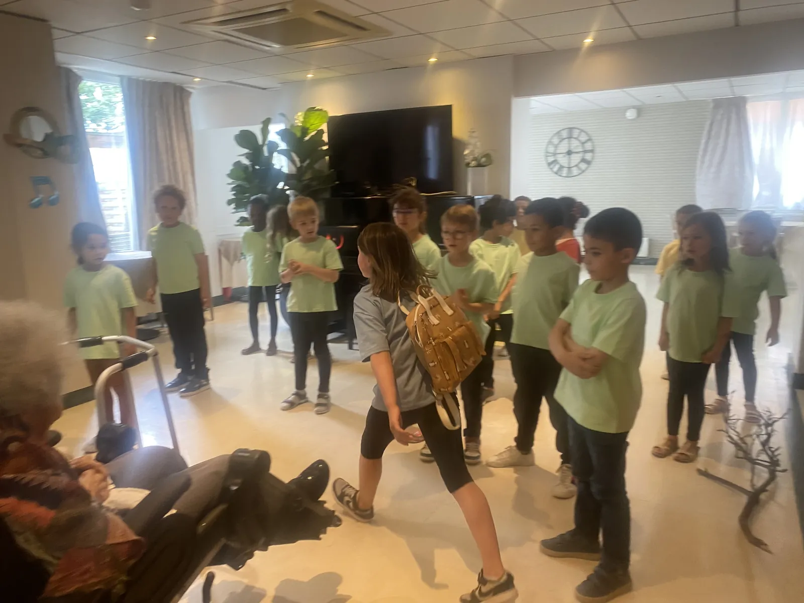 LA CLASSE C.P. DE L’ÉCOLE VOLTAIRE AUX MARINES