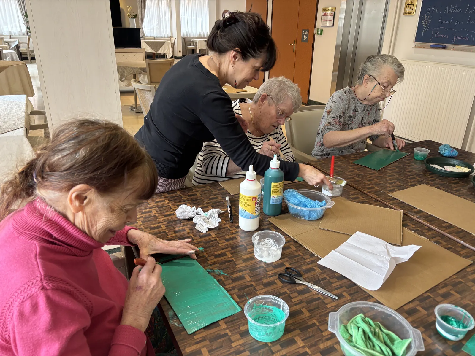 LES ARTS CREATIFS ET VISUELS AUX MARINES