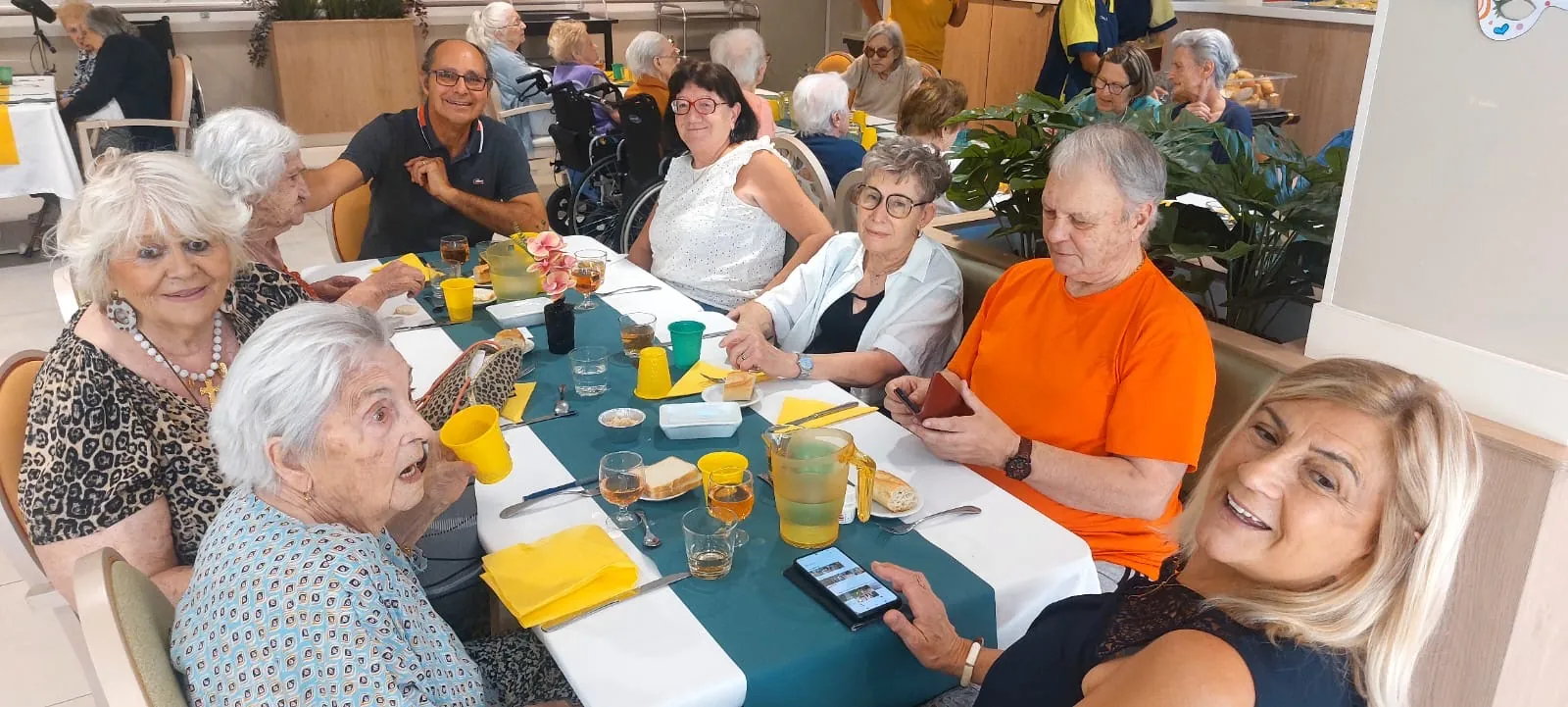 Une parenthèse ensoleillée : la Journée Brésilienne à l’EHPAD