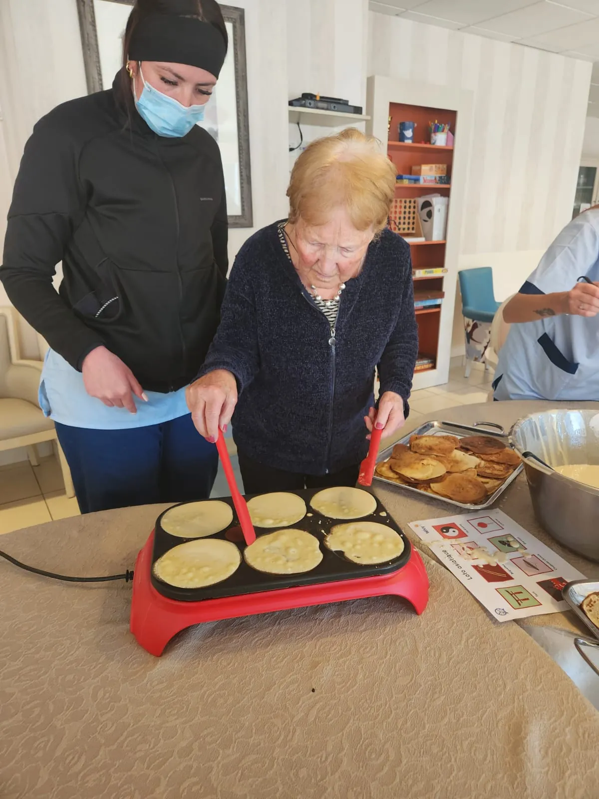 La Chandeleur à l'EHPAD Les Tourterelles d'Esbly