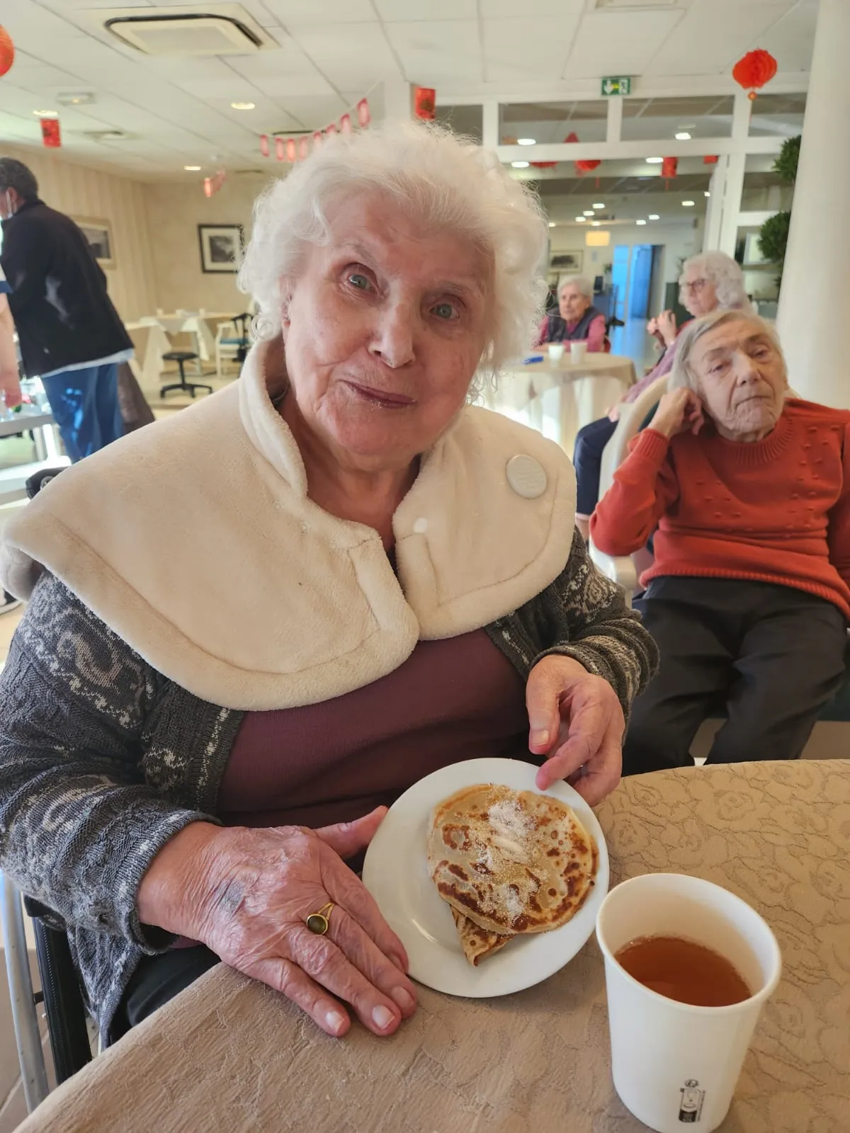 La Chandeleur à l'EHPAD Les Tourterelles d'Esbly