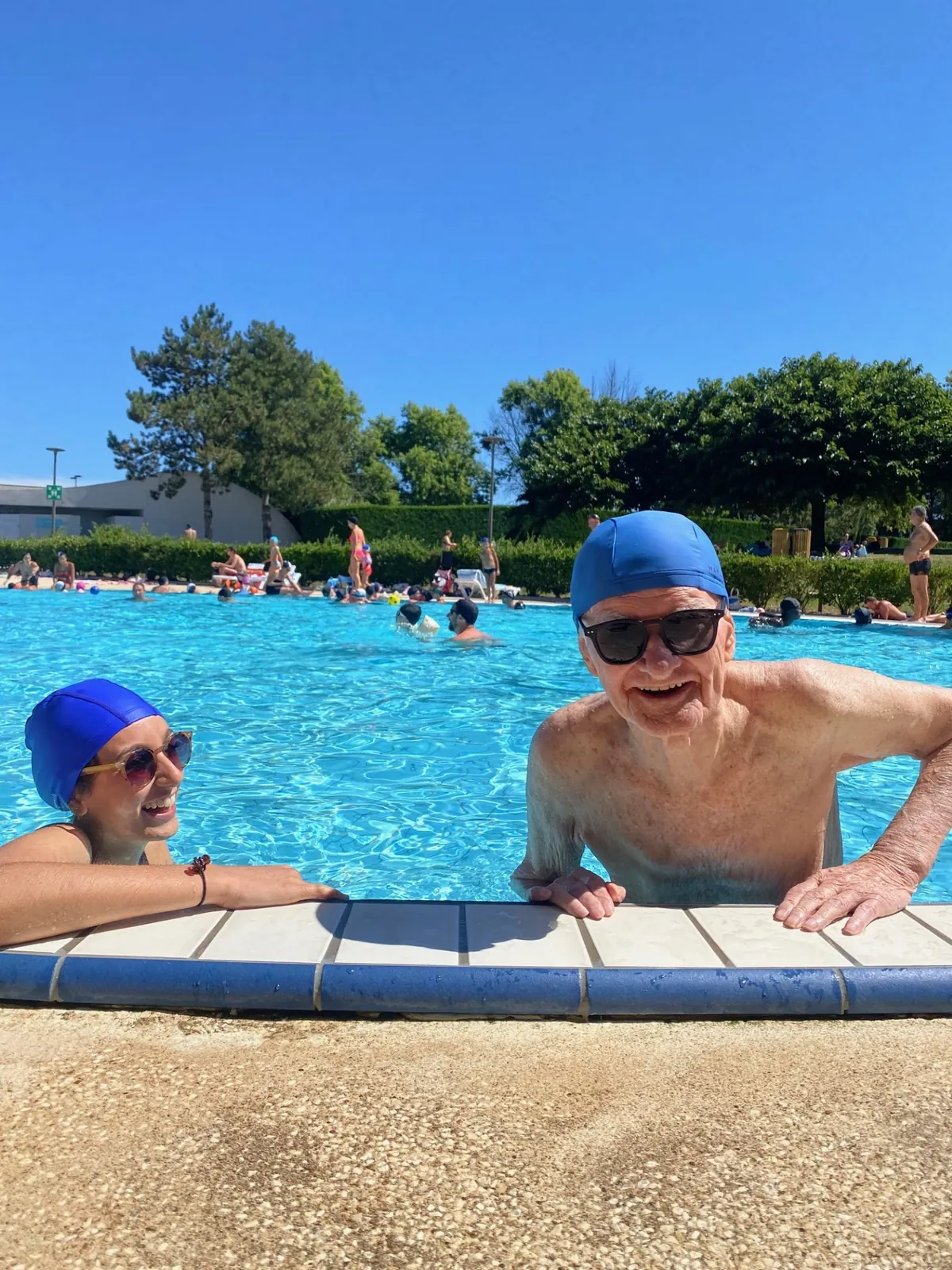 Sortie piscine pour les résidents des Terrasses de l'Etoile !