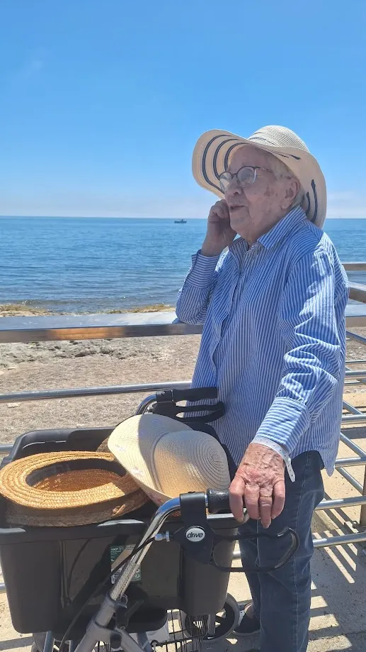 Un avant-gout d'été : Sortie au bord de l'eau à Sausset les pins 