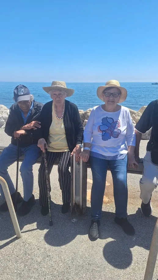 Un avant-gout d'été : Sortie au bord de l'eau à Sausset les pins 