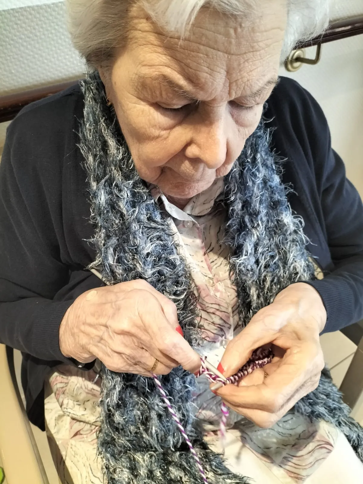 L’ATELIER COUTURE AU SERVICE DU BIEN ÊTRE DES RESIDENTS ET DE LA COLLECTIVITÉ 