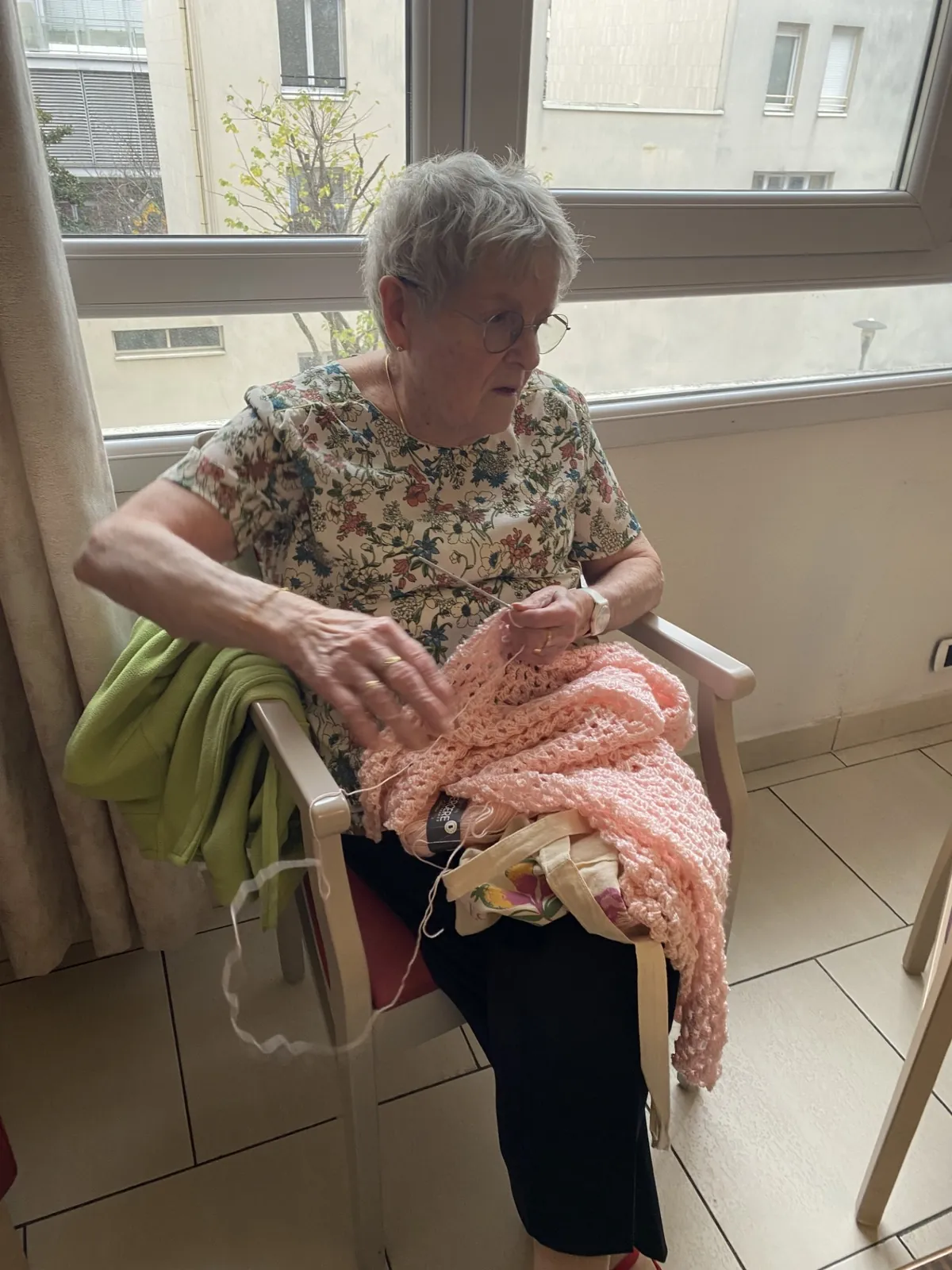 L’ATELIER COUTURE AU SERVICE DU BIEN ÊTRE DES RESIDENTS ET DE LA COLLECTIVITÉ 